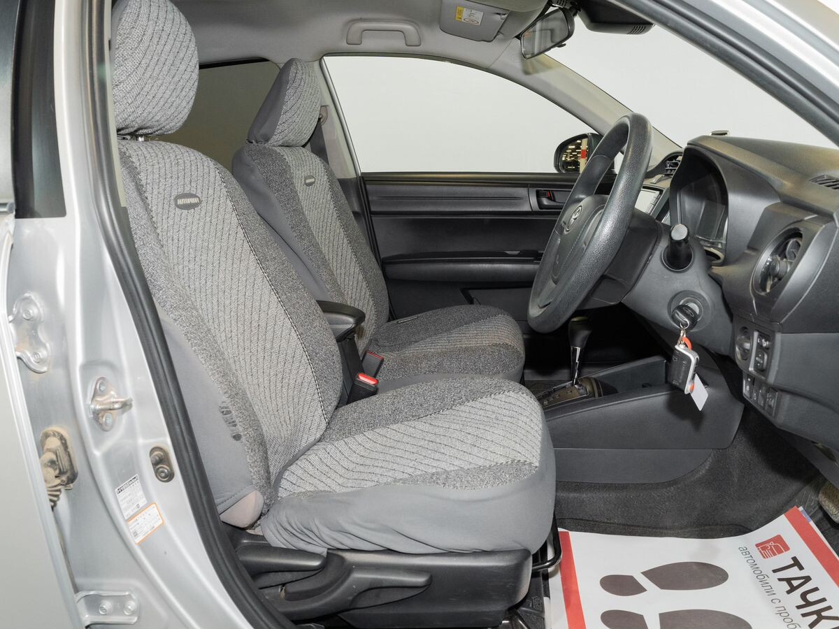 Toyota Corolla 2016 - фото автомобиля