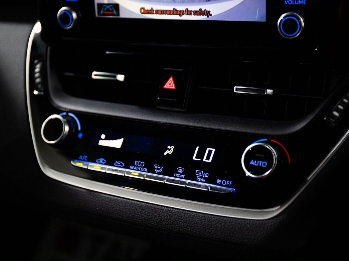 Toyota Corolla 2019 - фото автомобиля