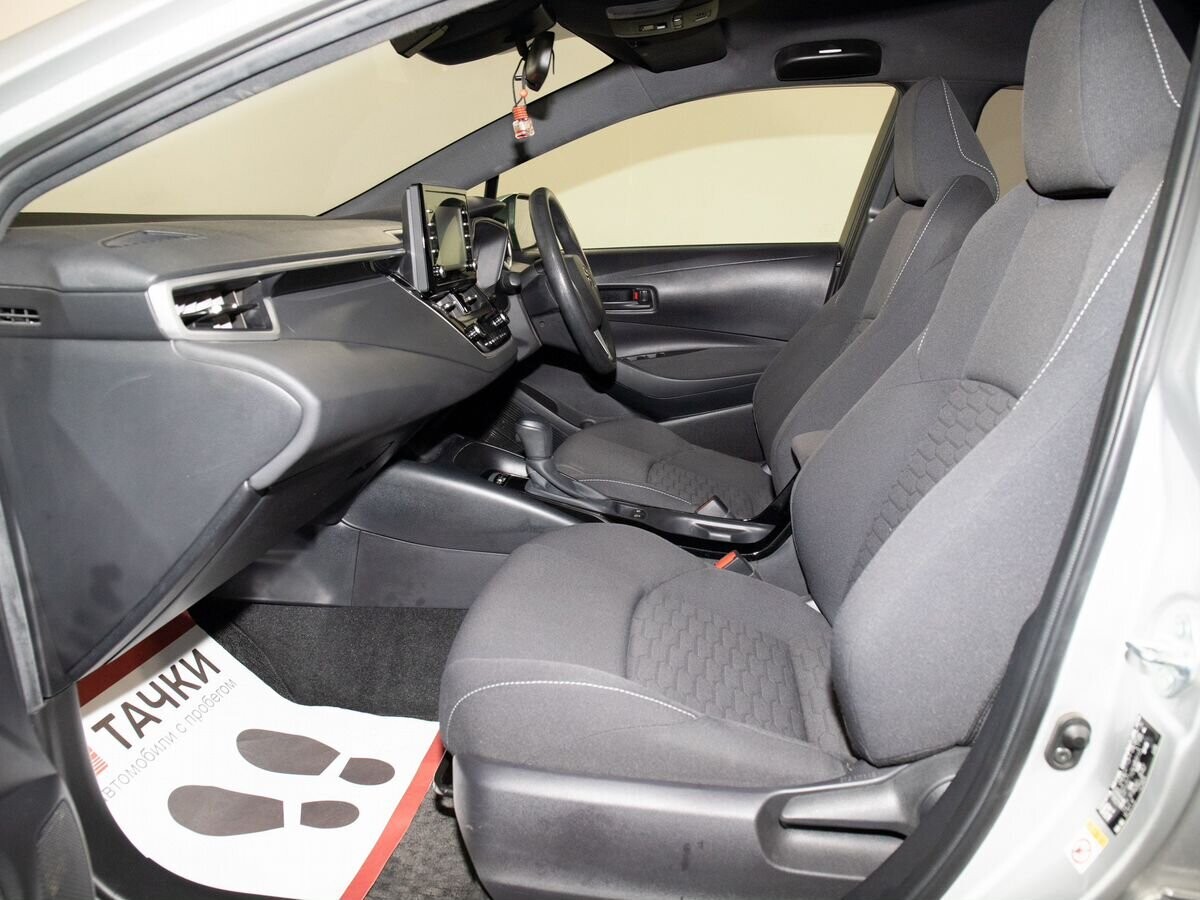 Toyota Corolla 2019 - фото автомобиля