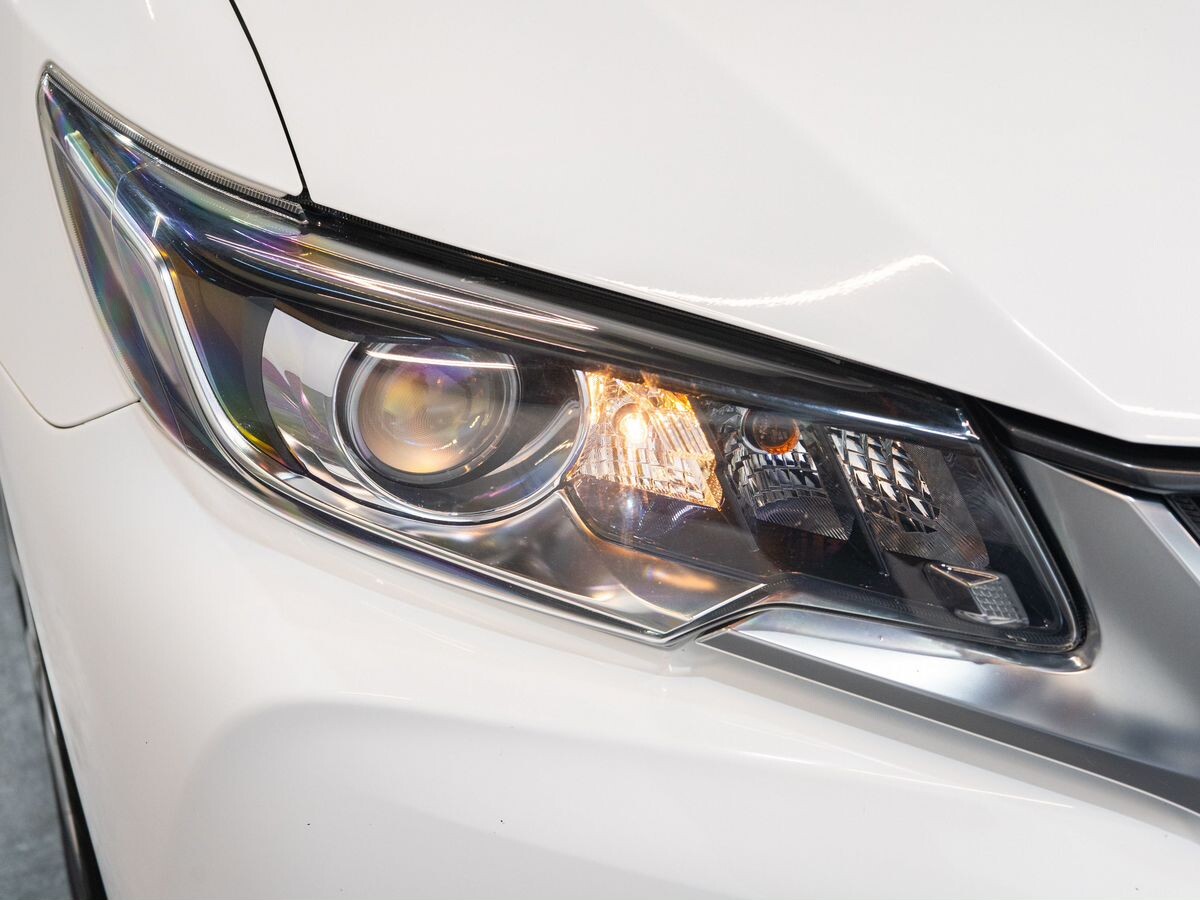 Toyota Premio 2019 - фото автомобиля