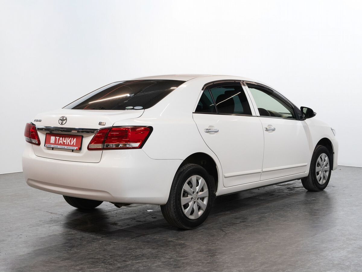 Toyota Premio 2019 - фото автомобиля