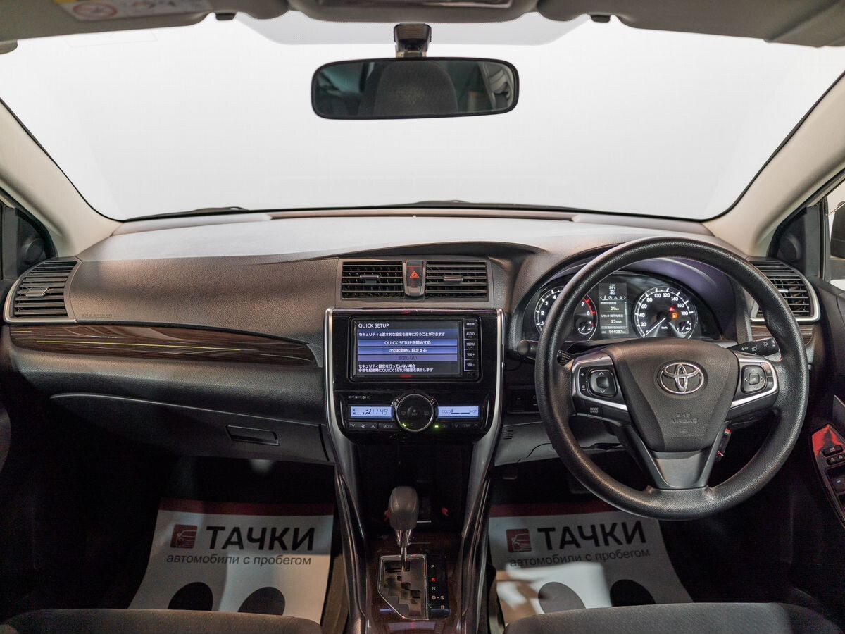 Toyota Premio 2019 - фото автомобиля