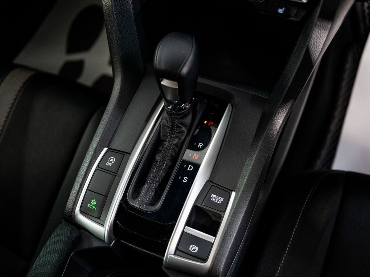 Honda Civic 2018 - фото автомобиля