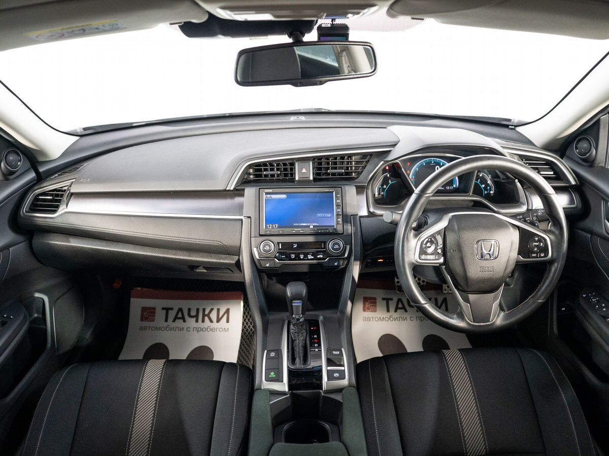 Honda Civic 2018 - фото автомобиля