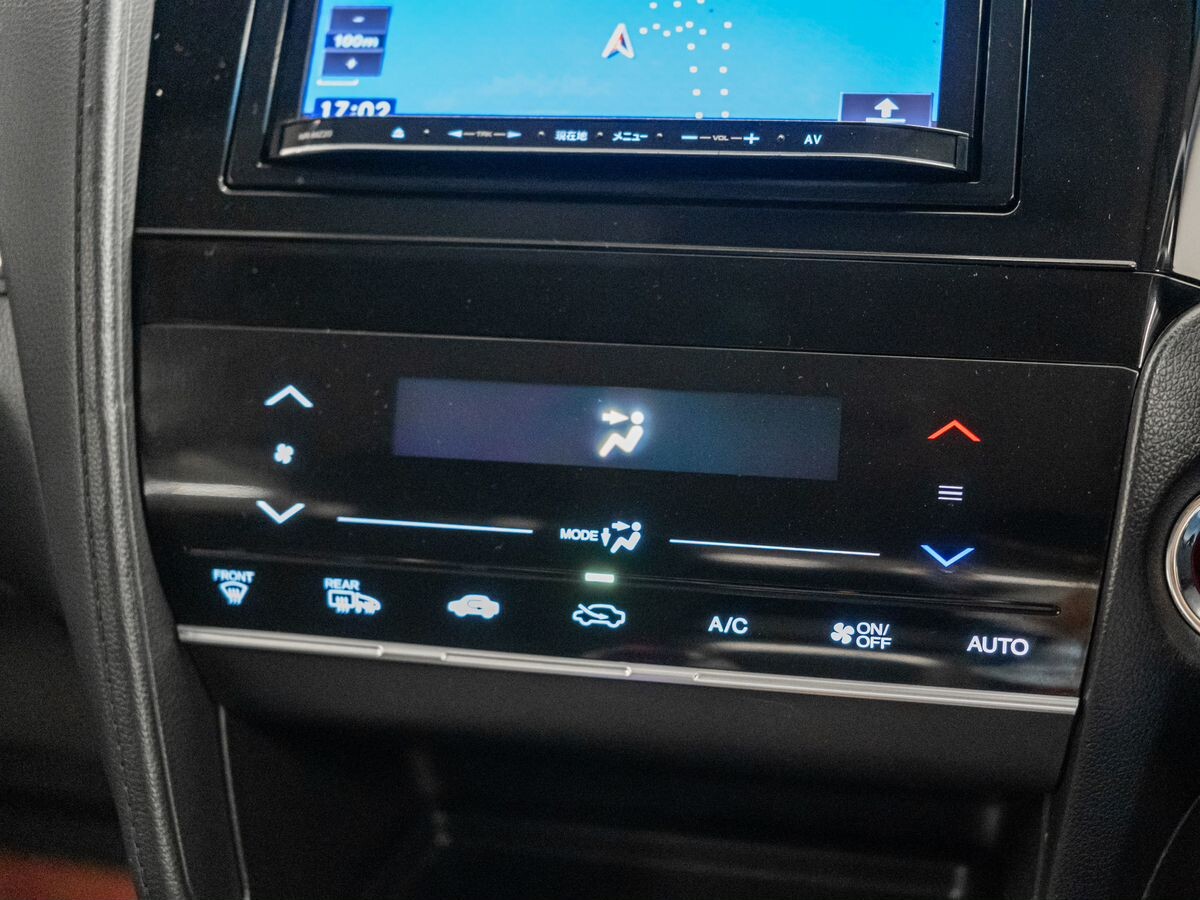 Honda Shuttle 2015 - фото автомобиля