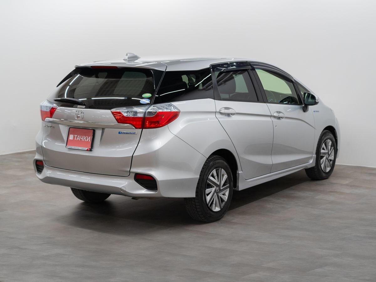 Honda Shuttle 2015 - фото автомобиля