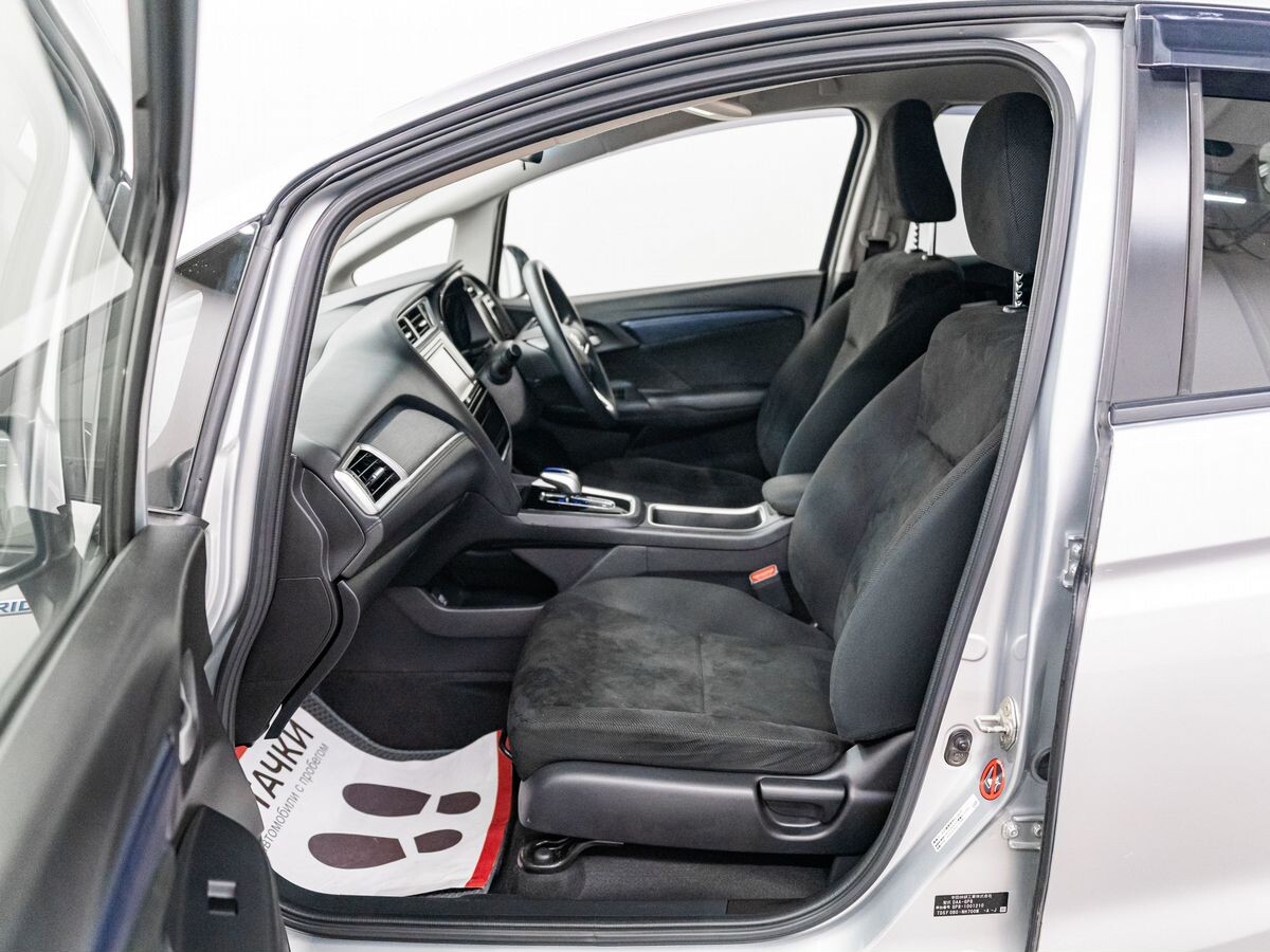 Honda Shuttle 2015 - фото автомобиля