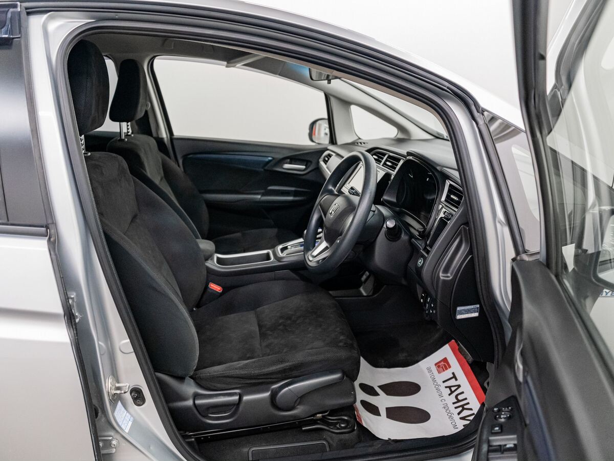 Honda Shuttle 2015 - фото автомобиля