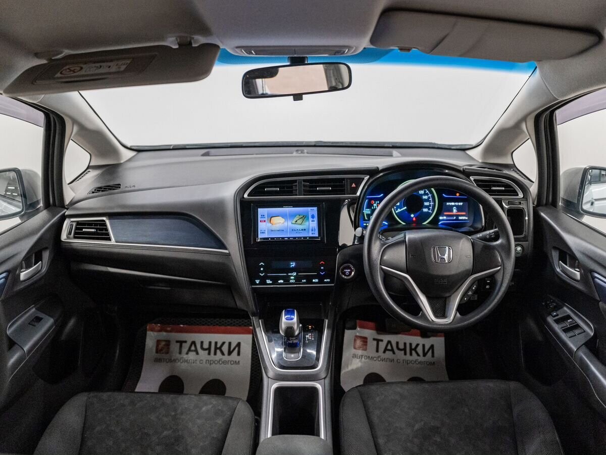 Honda Shuttle 2015 - фото автомобиля