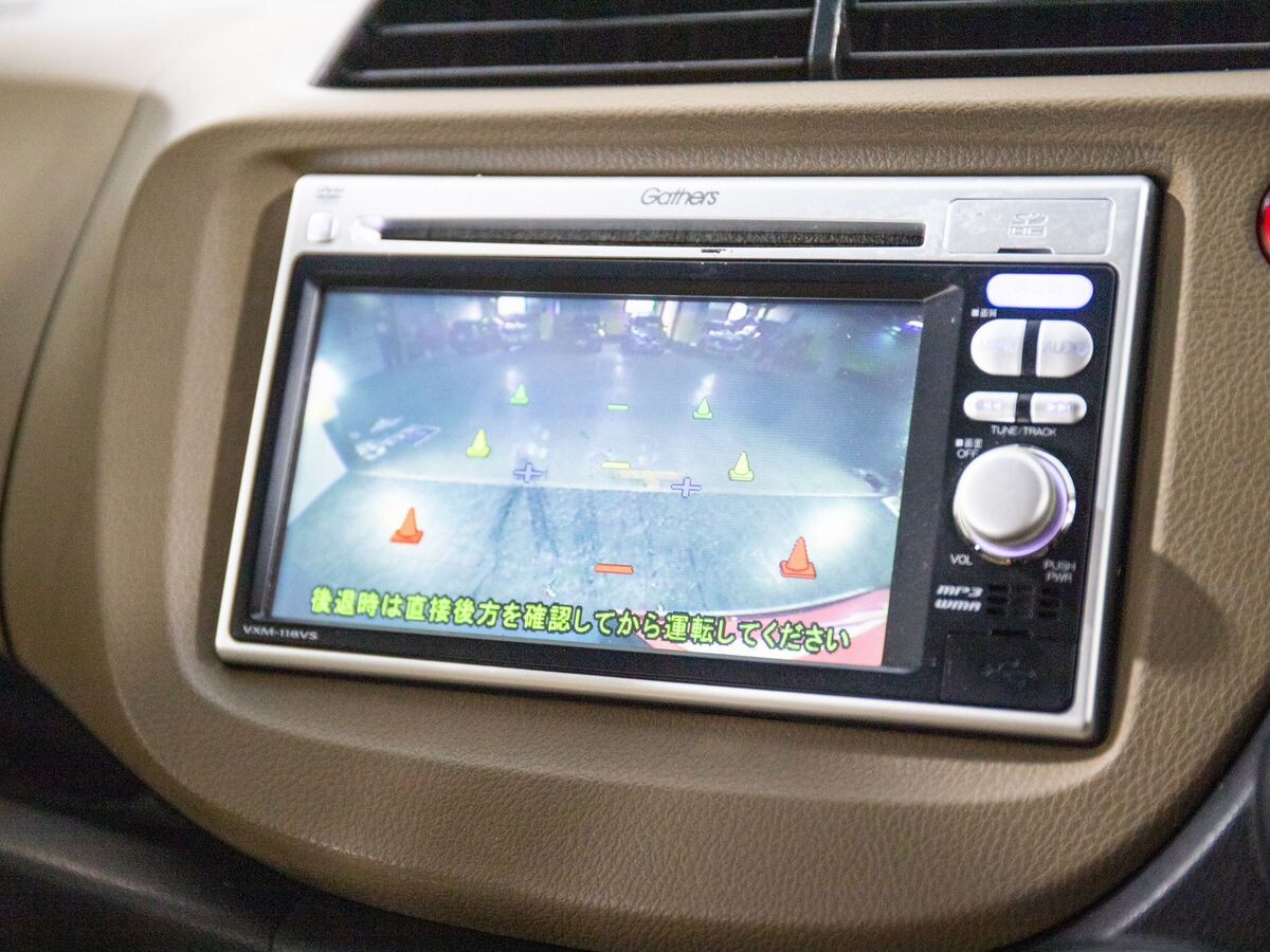 Honda Fit Shuttle 2012 - фото автомобиля