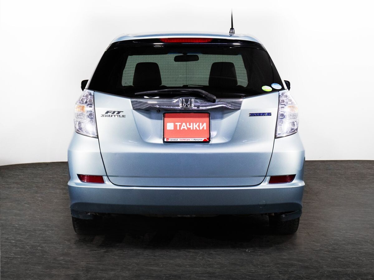 Honda Fit Shuttle 2012 - фото автомобиля