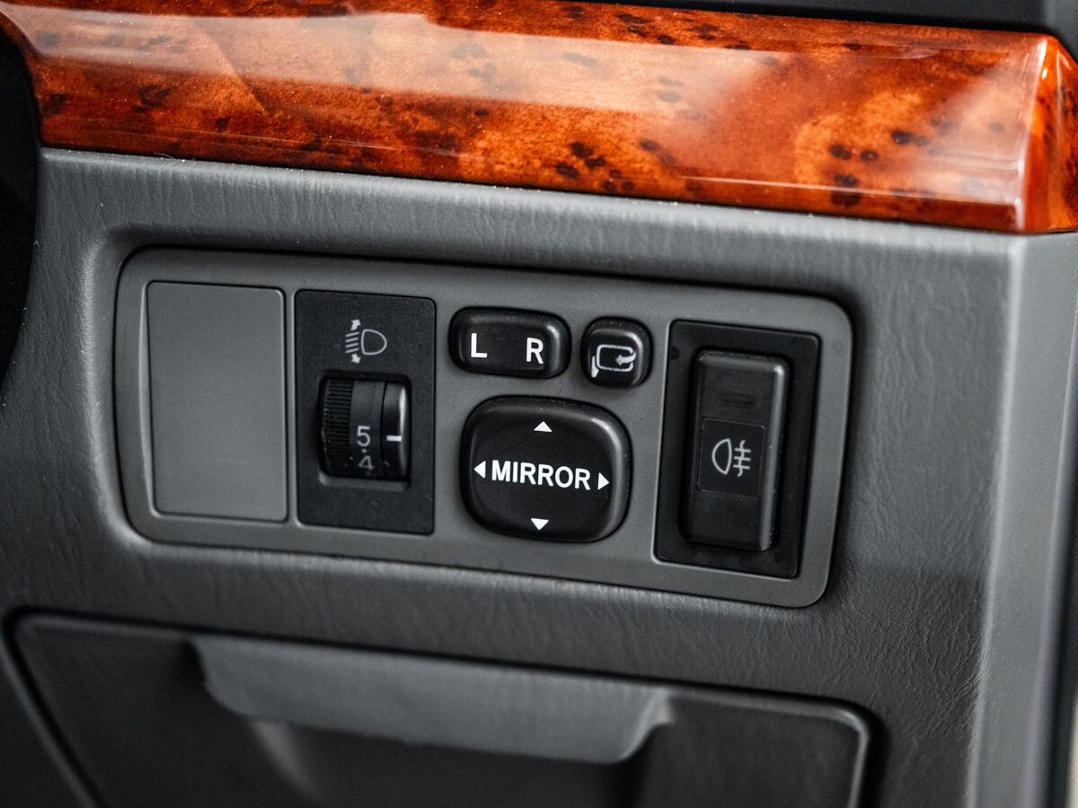 Toyota Premio 2005 - фото автомобиля