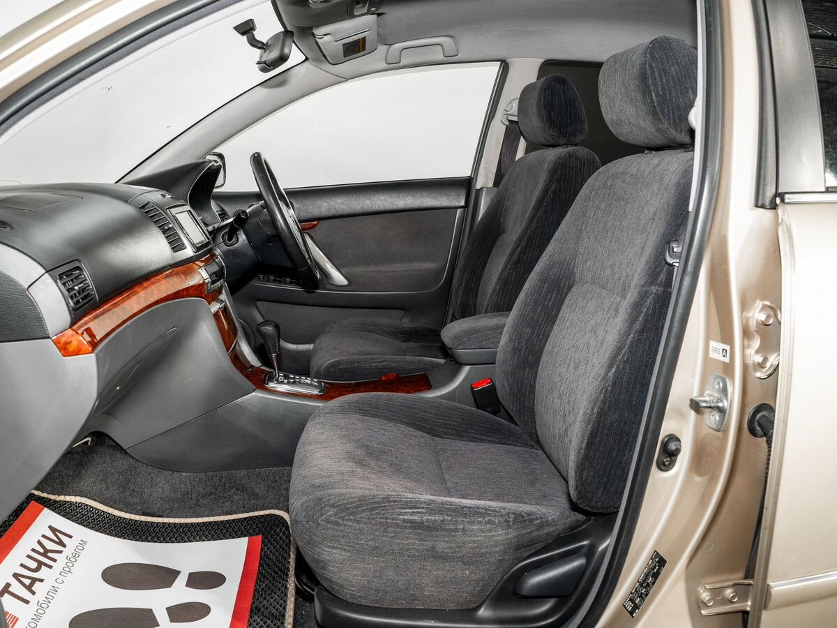 Toyota Premio 2005 - фото автомобиля