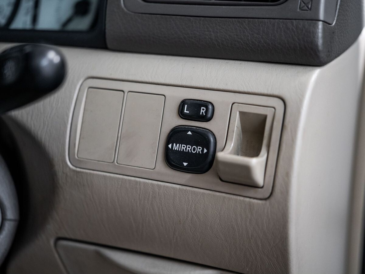 Toyota Corolla 2001 - фото автомобиля