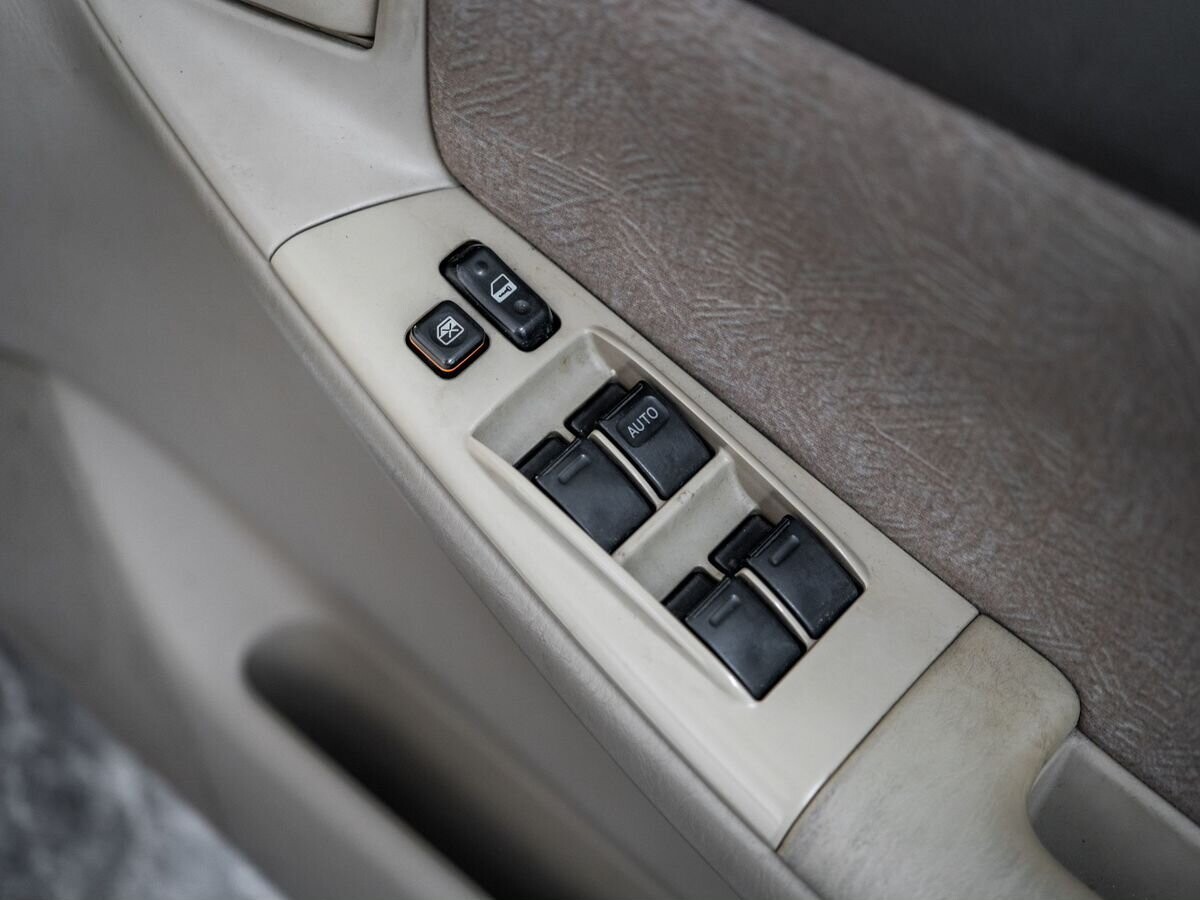 Toyota Corolla 2001 - фото автомобиля