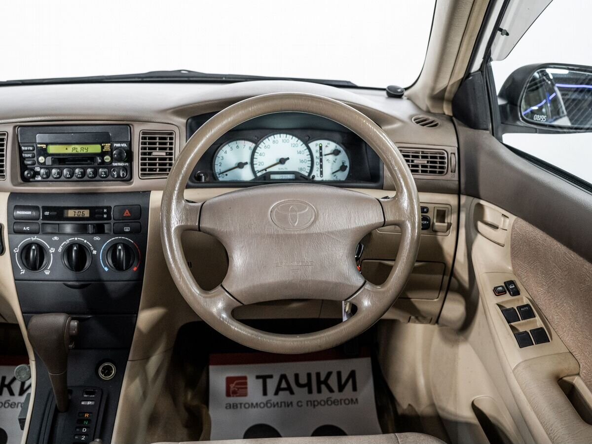Toyota Corolla 2001 - фото автомобиля