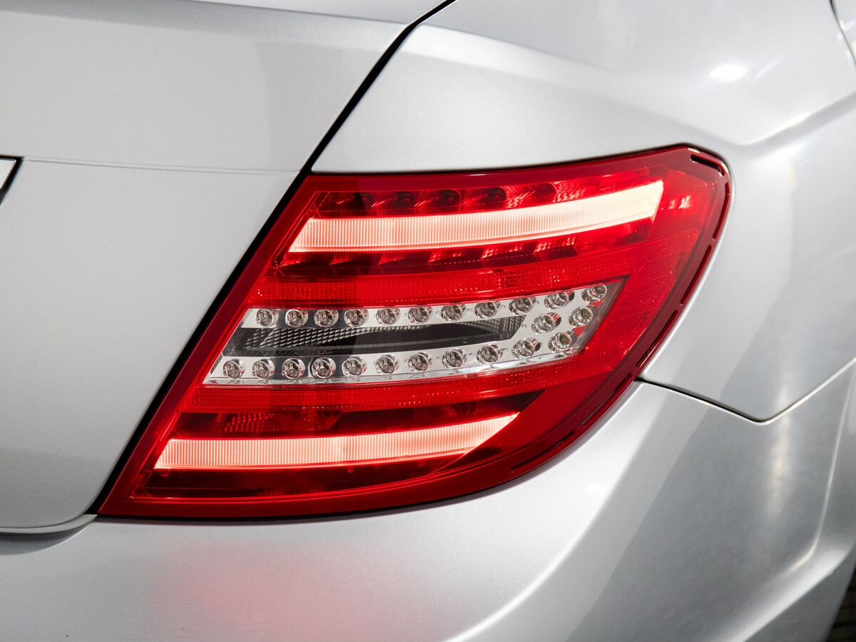 Mercedes-Benz C-Класс 2011 - фото автомобиля