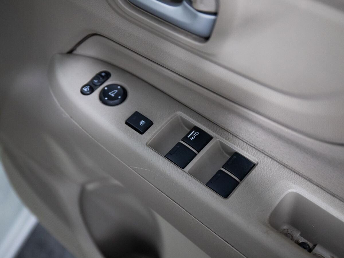 Honda N-WGN 2018 - фото автомобиля