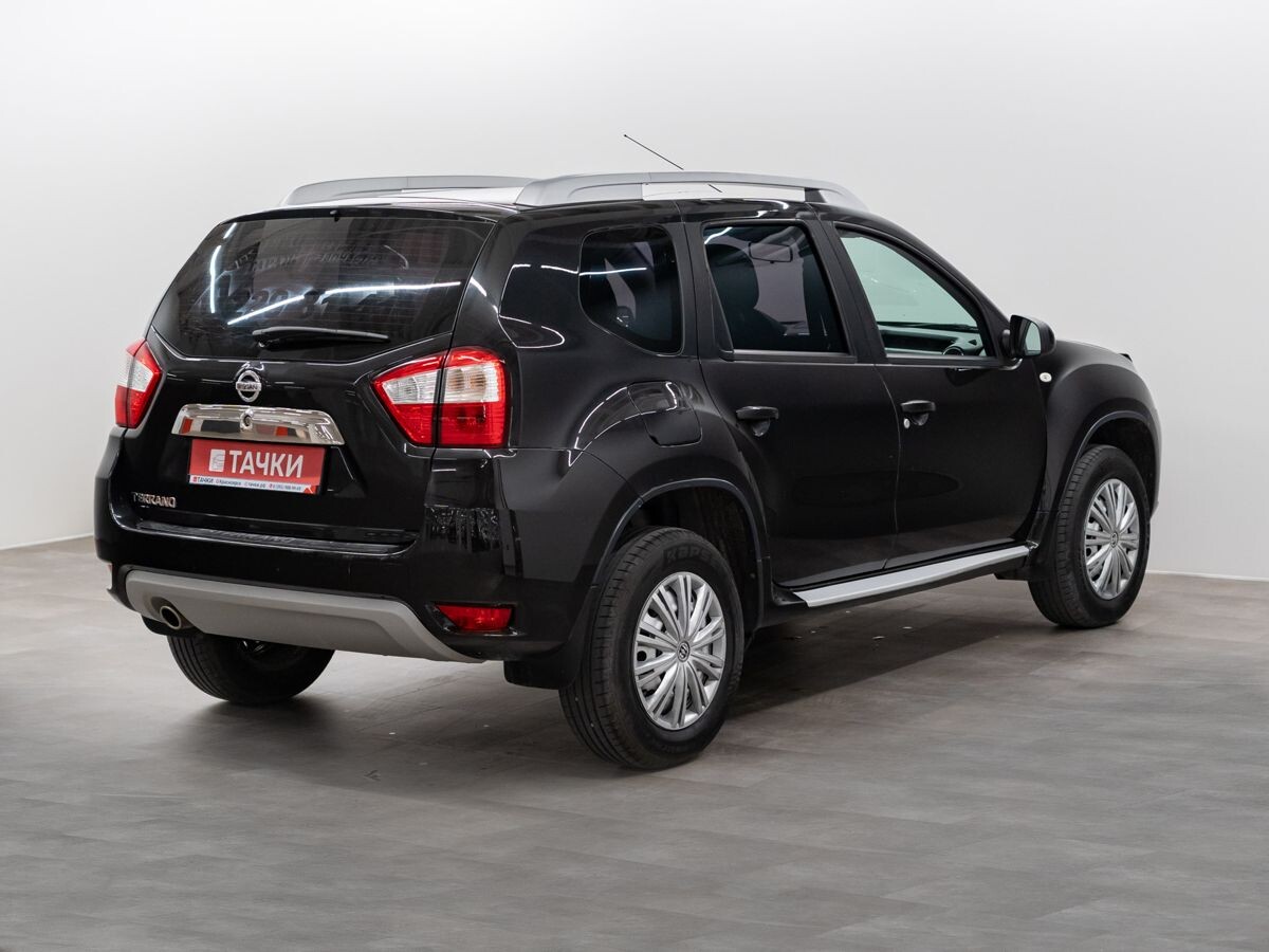 Nissan Terrano 2017 - фото автомобиля