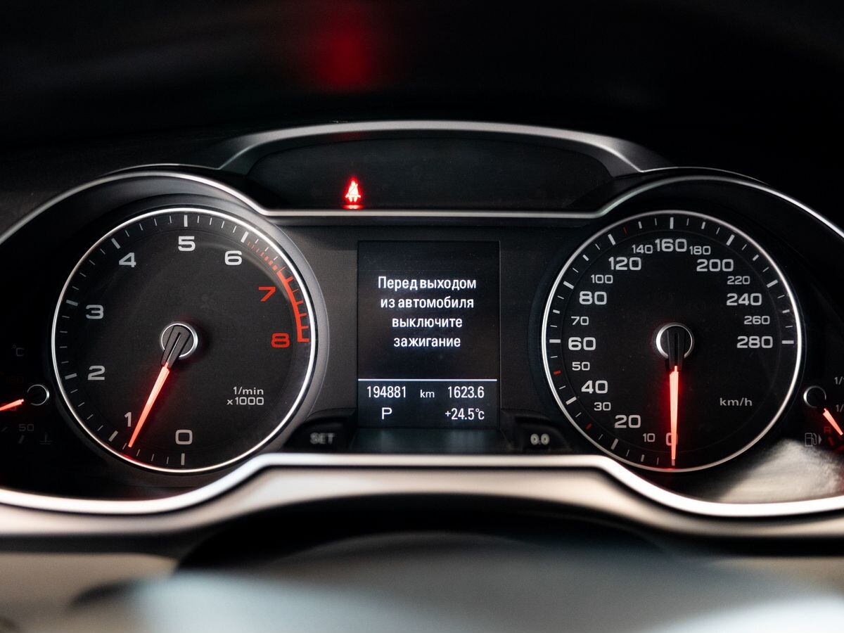 Audi A4 2012 - фото автомобиля