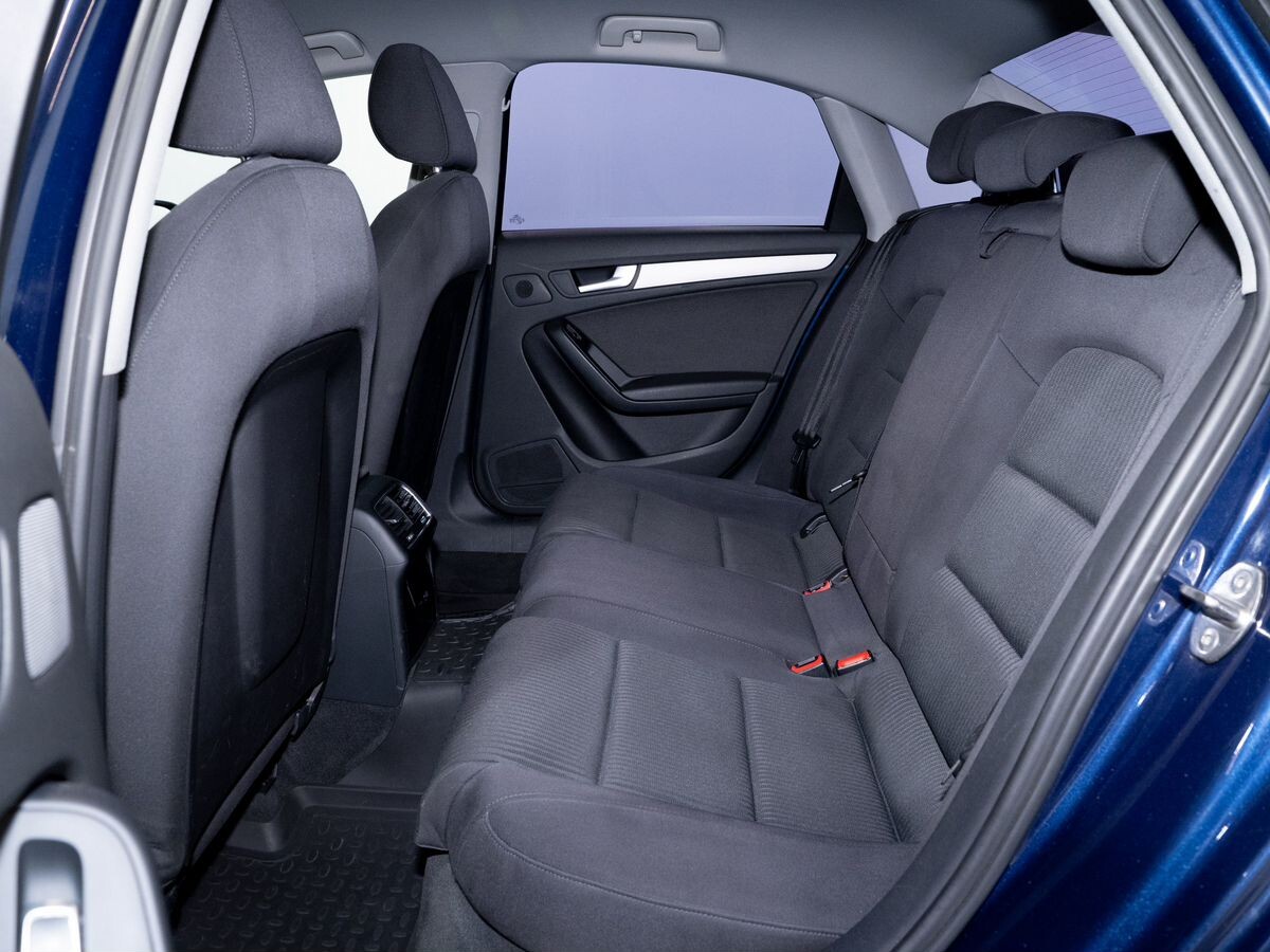 Audi A4 2012 - фото автомобиля