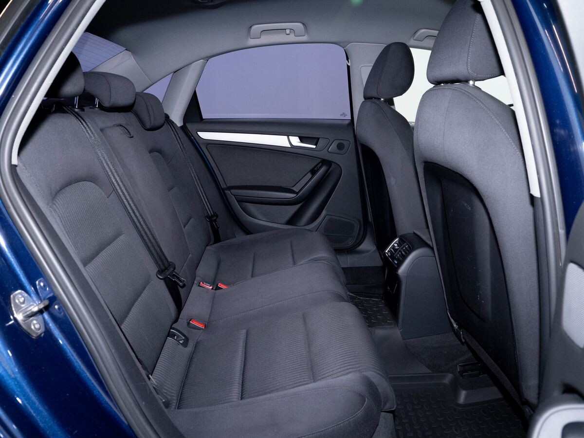 Audi A4 2012 - фото автомобиля