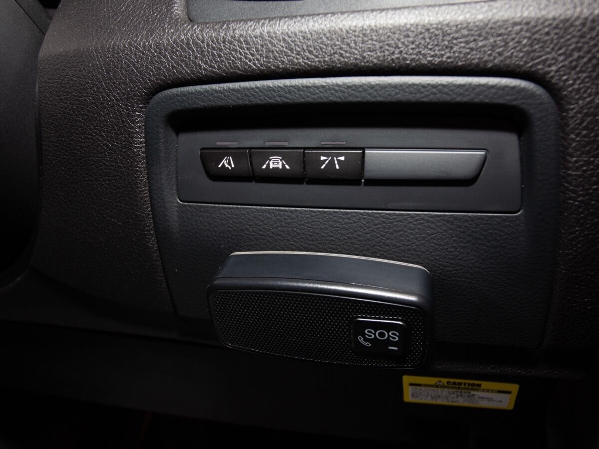 BMW 3 серии 2017 - фото автомобиля