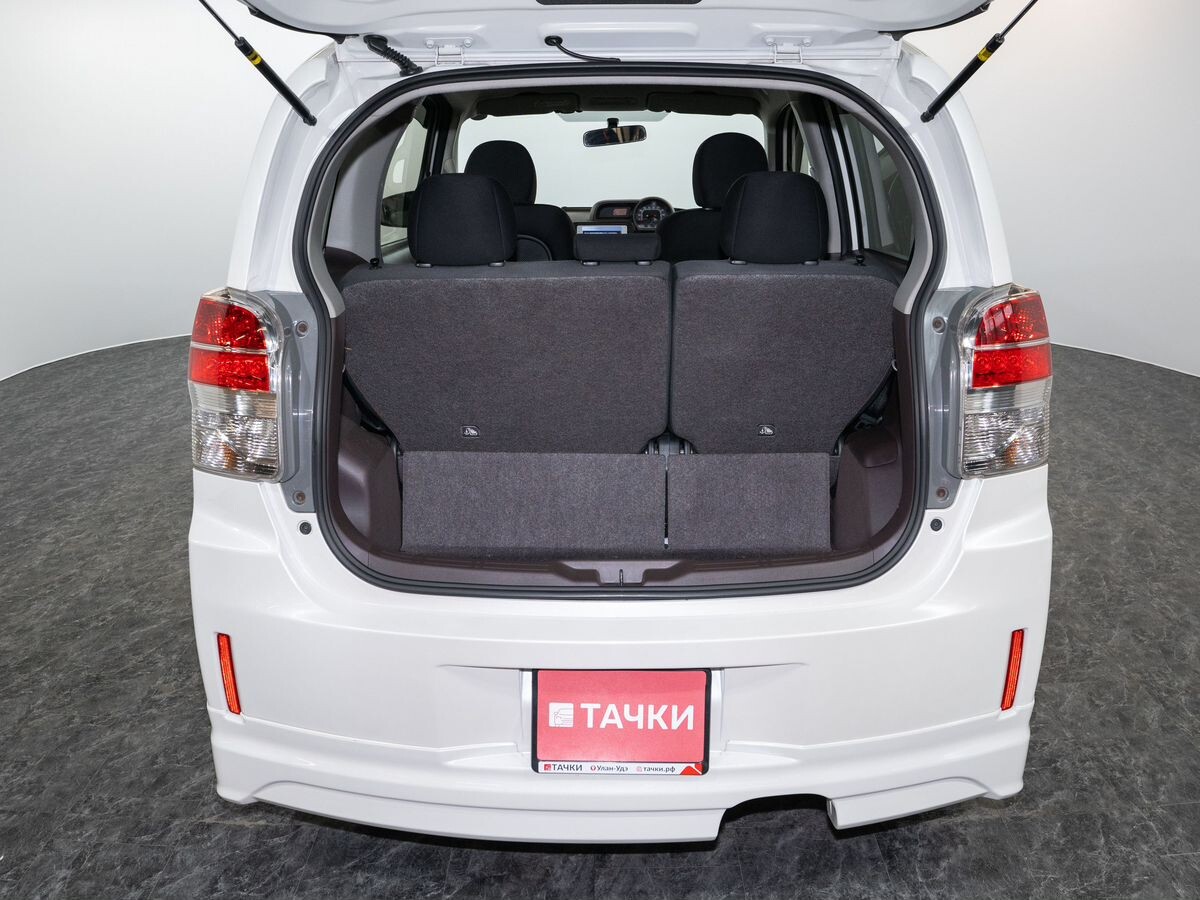 Toyota Spade 2012 - фото автомобиля
