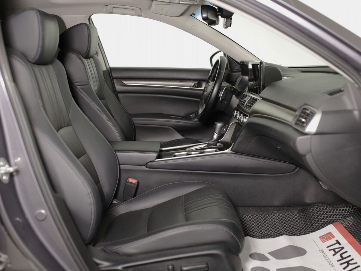 Honda Accord 2018 - фото автомобиля