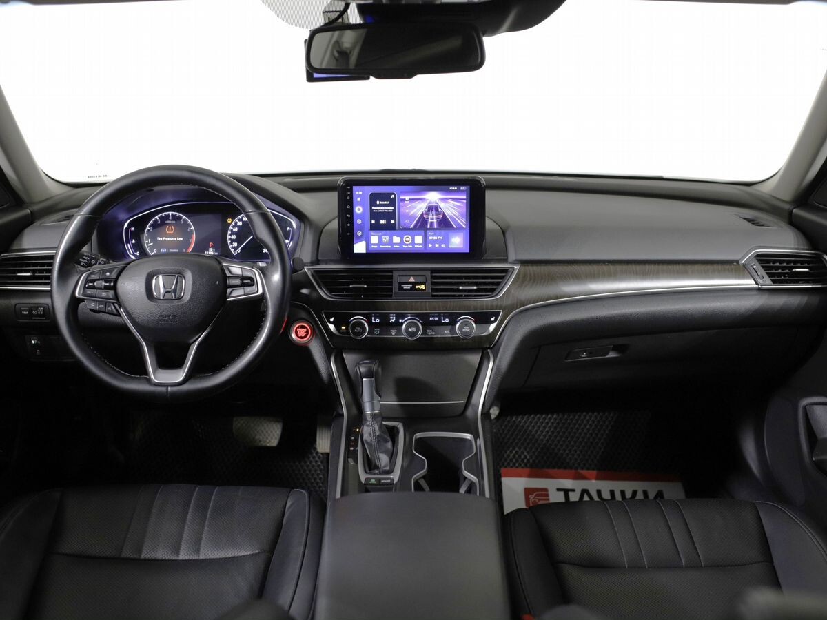 Honda Accord 2018 - фото автомобиля