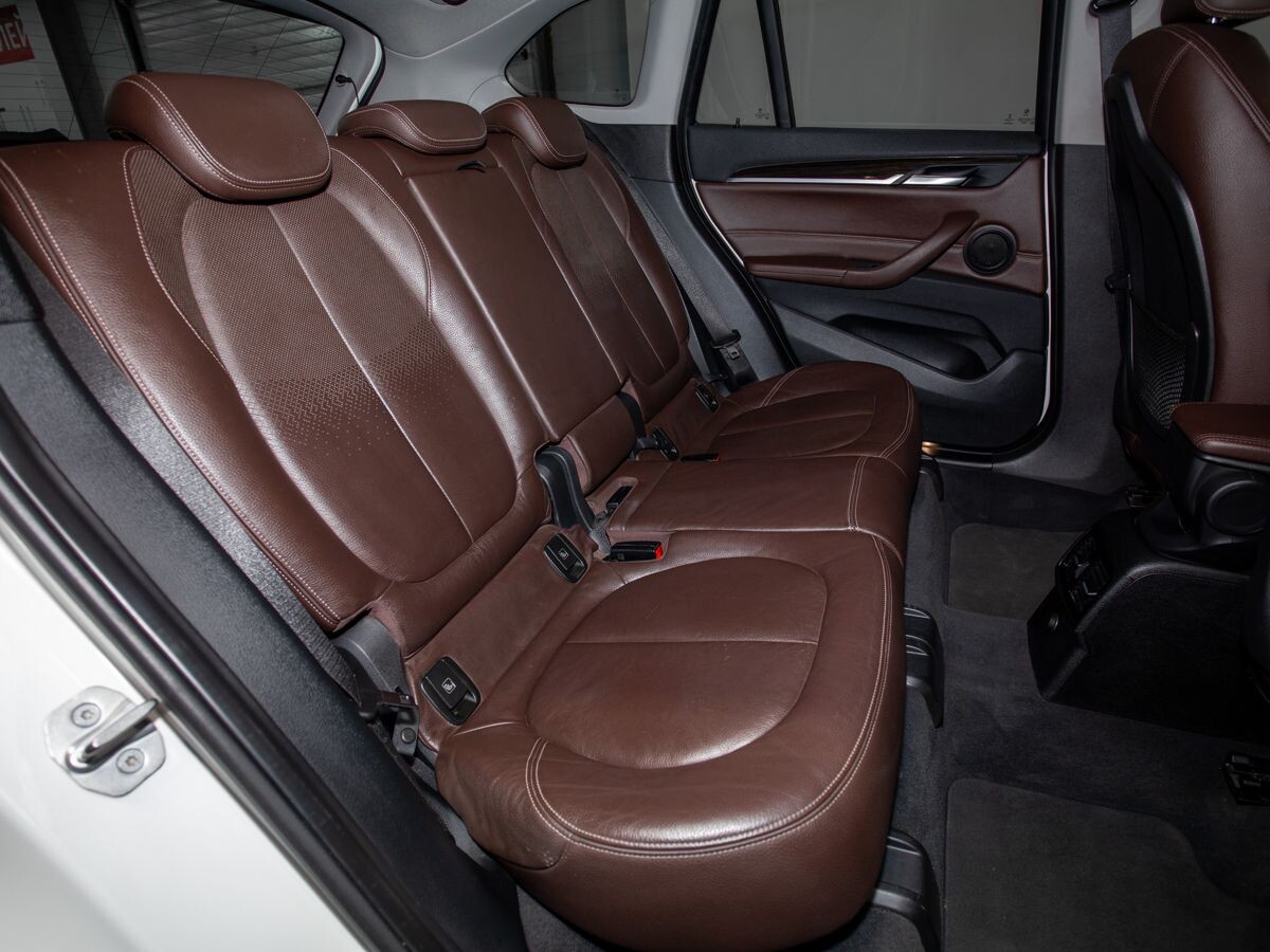 BMW X1 2016 - фото автомобиля