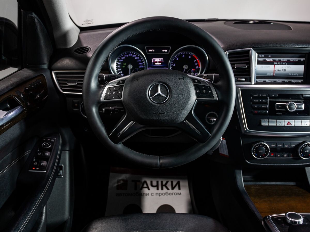 Mercedes-Benz M-Класс 2014 - фото автомобиля