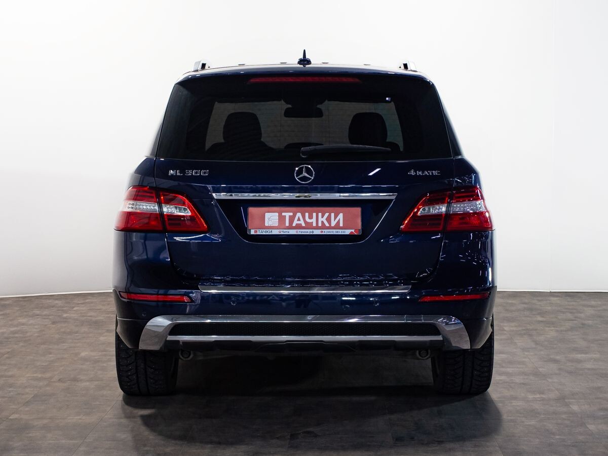 Mercedes-Benz M-Класс 2014 - фото автомобиля