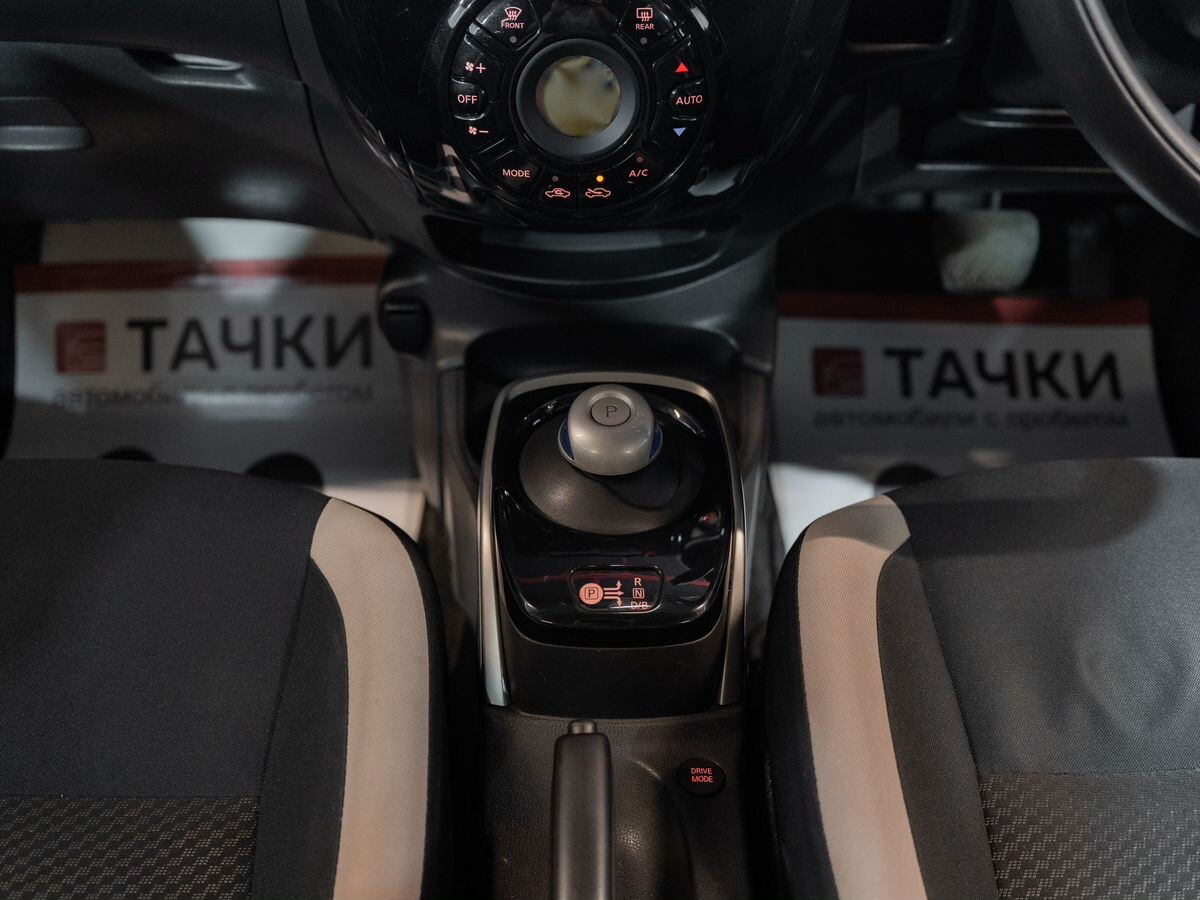 Nissan Note 2017 - фото автомобиля