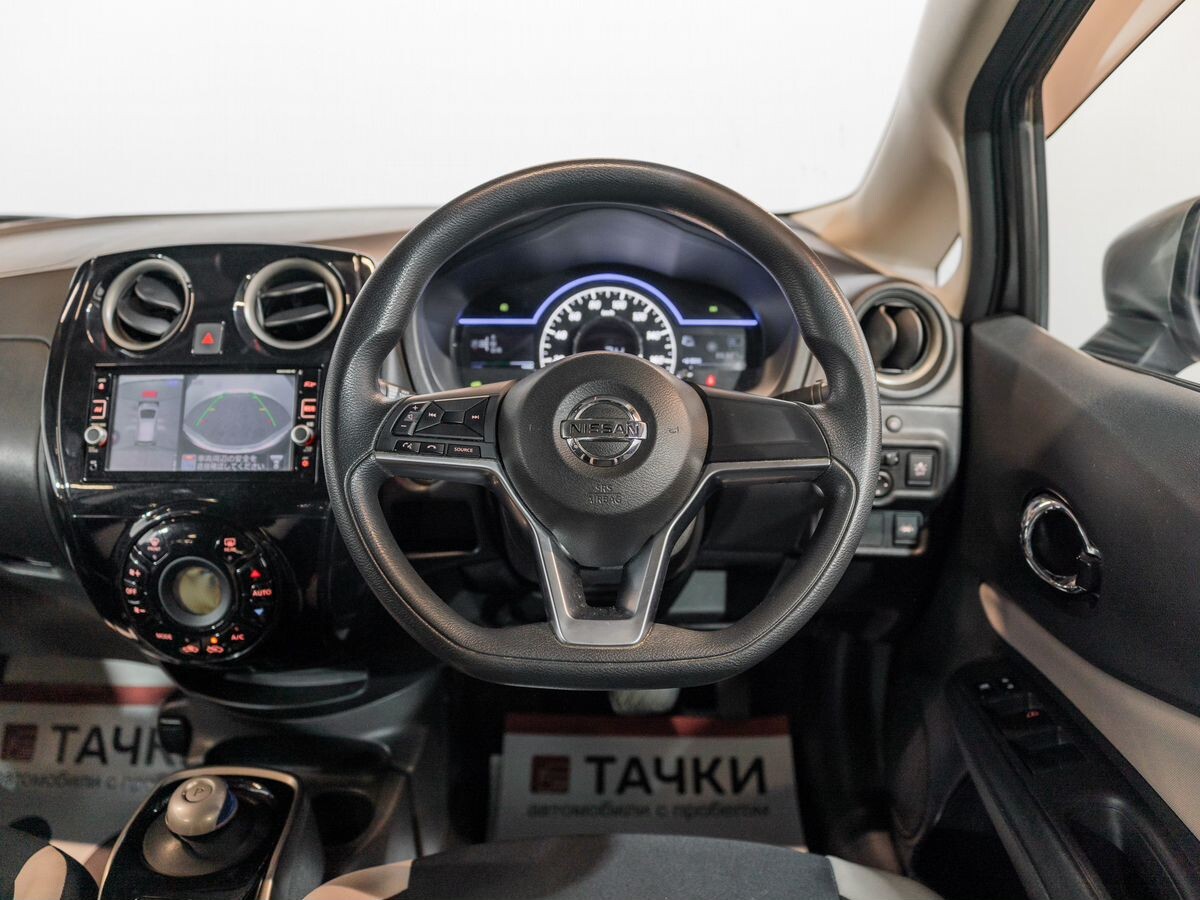 Nissan Note 2017 - фото автомобиля