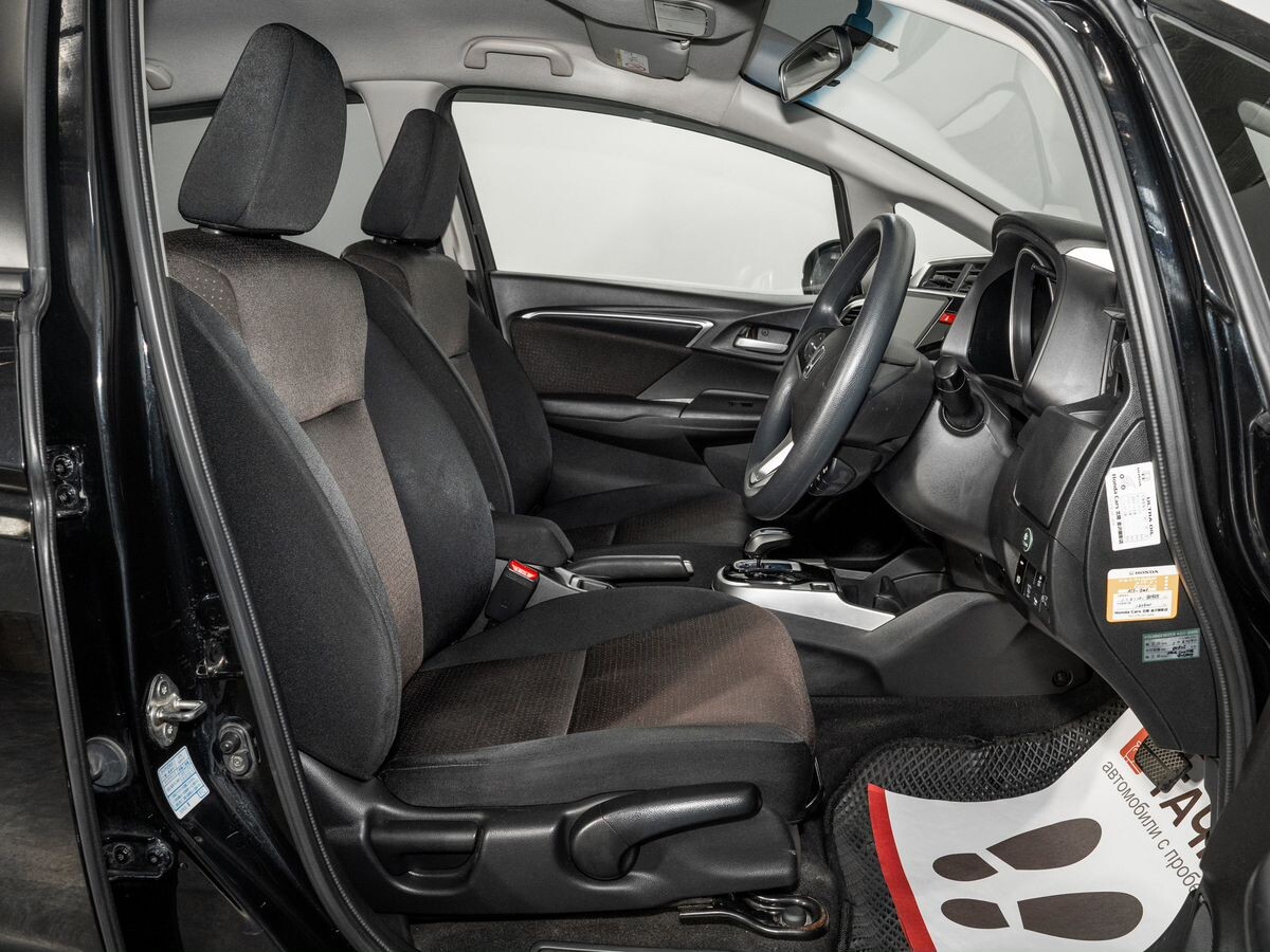 Honda Fit 2015 - фото автомобиля