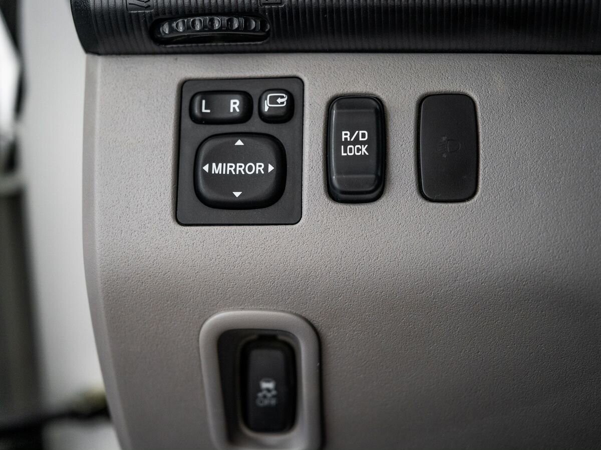 Mitsubishi Pajero Sport 2014 - фото автомобиля