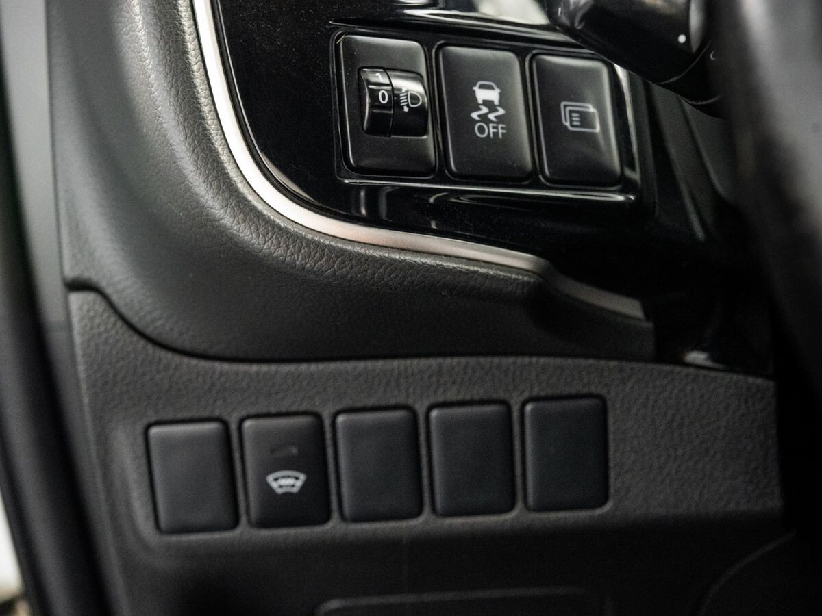 Mitsubishi Outlander 2015 - фото автомобиля