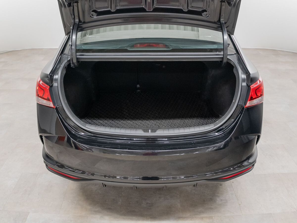 Solaris HS 2024 - фото автомобиля