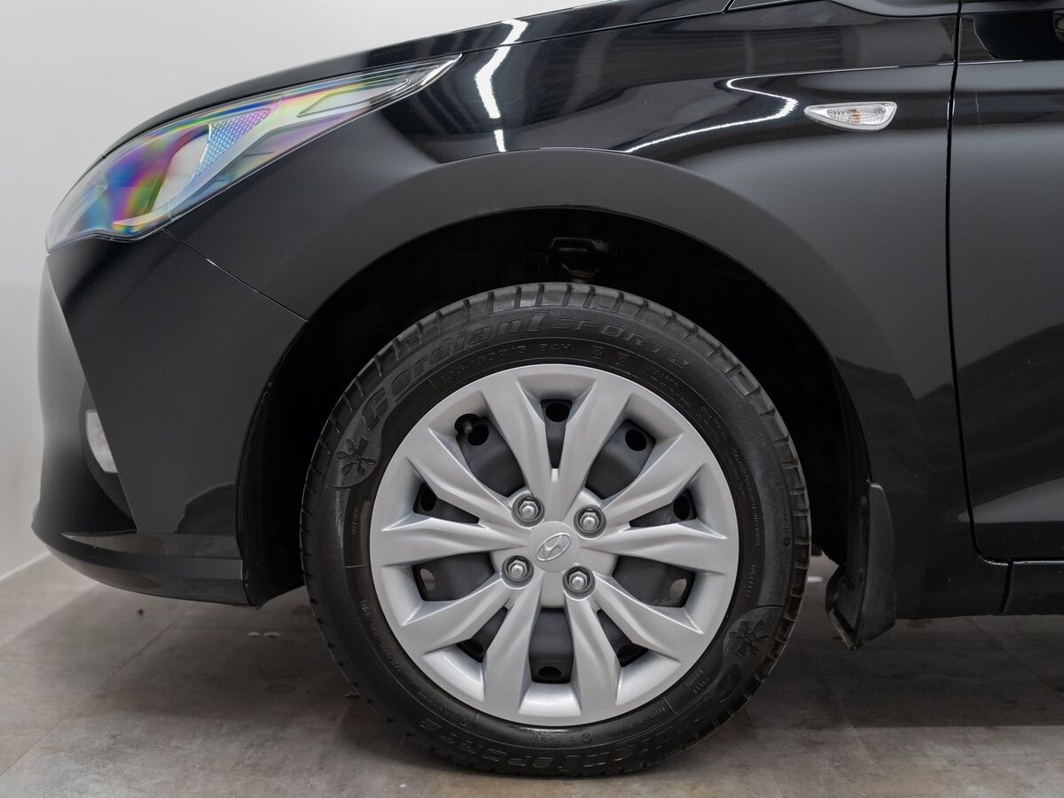 Solaris HS 2024 - фото автомобиля