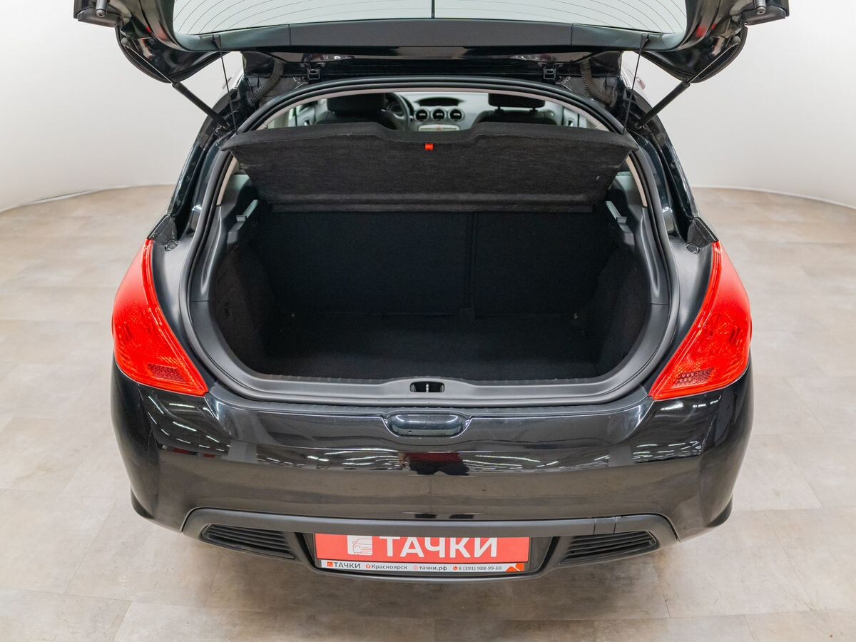 Peugeot 308 2012 - фото автомобиля