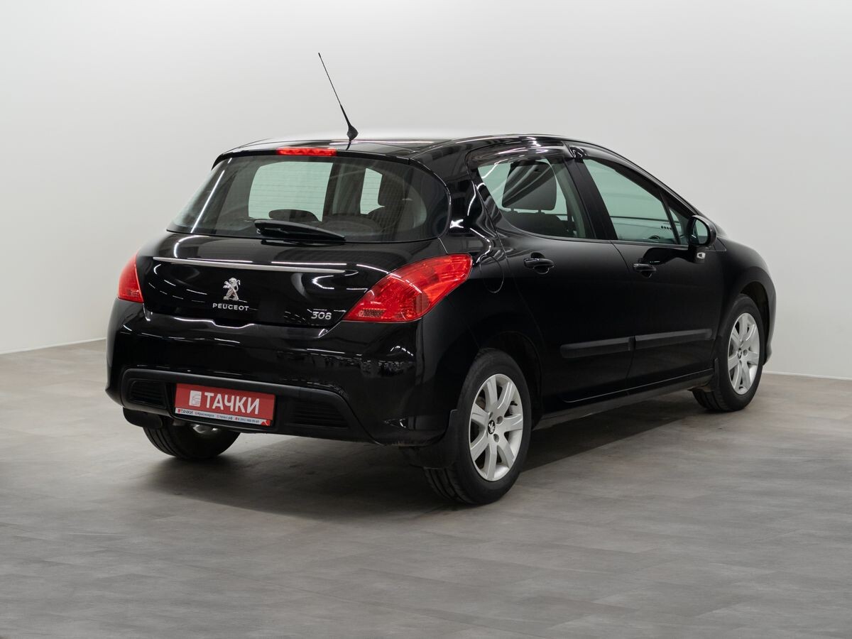 Peugeot 308 2012 - фото автомобиля