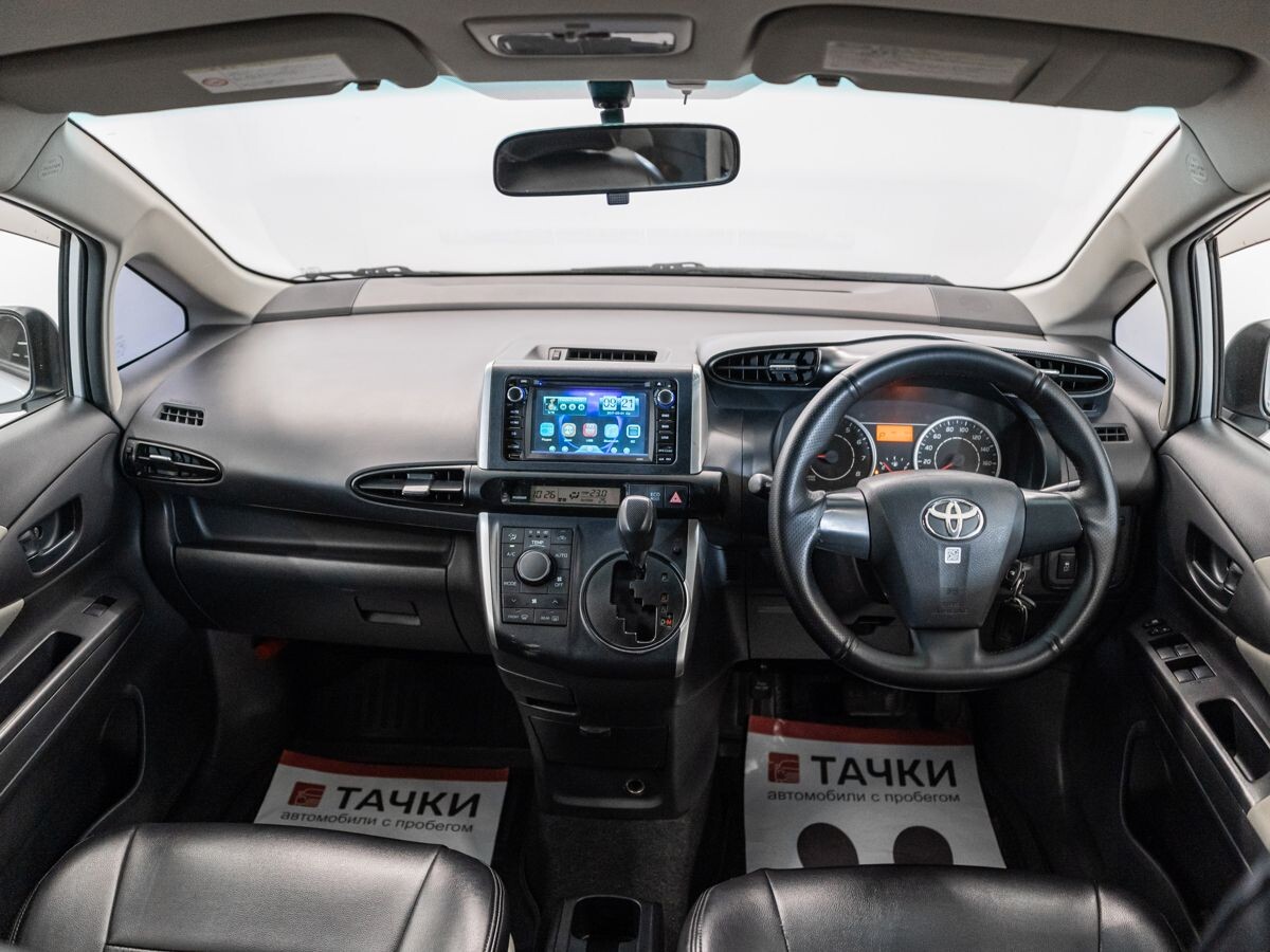 Toyota Wish 2009 - фото автомобиля