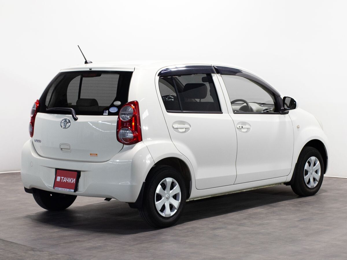 Toyota Passo 2012 - фото автомобиля