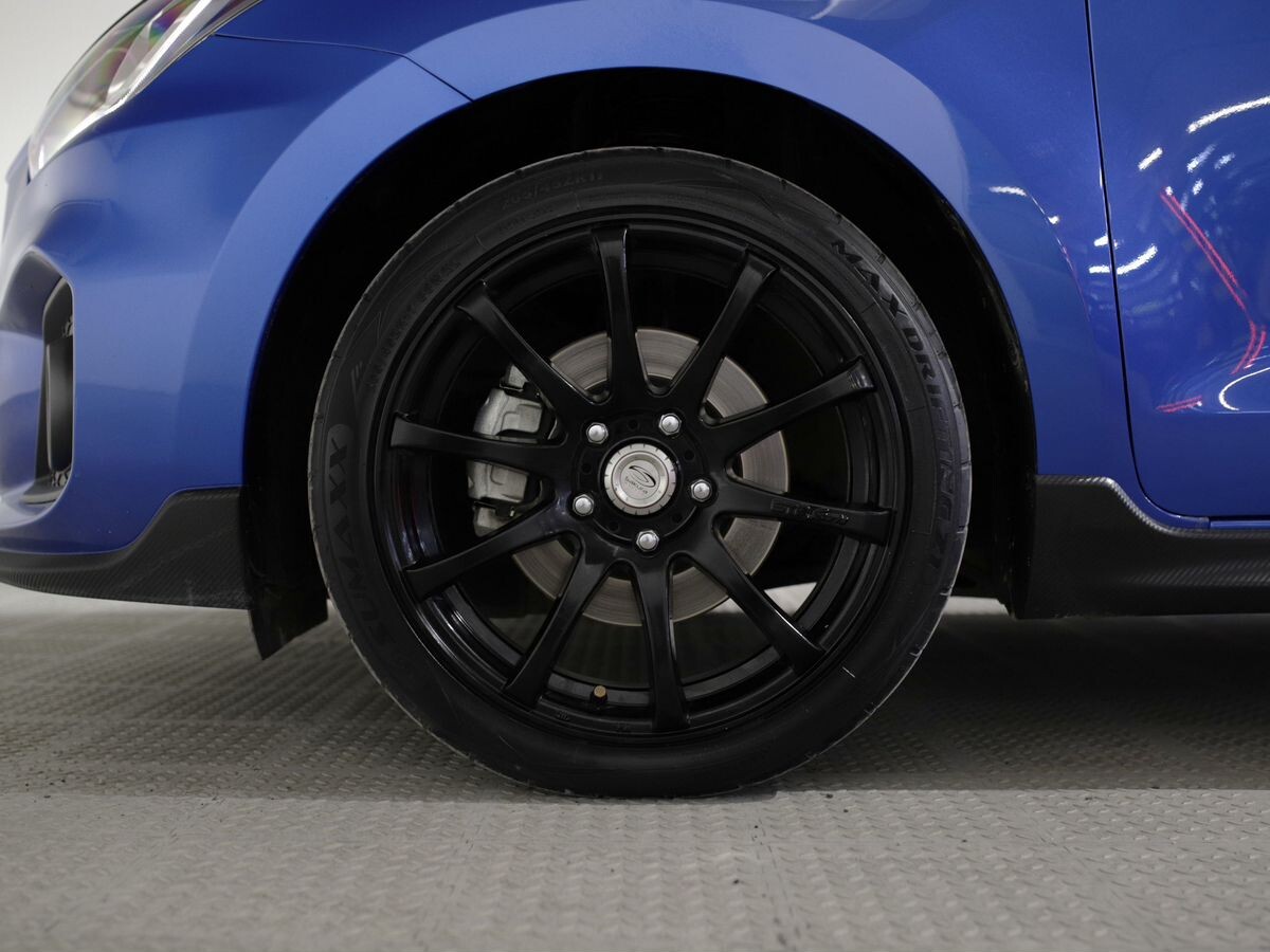 Suzuki Swift 2019 - фото автомобиля