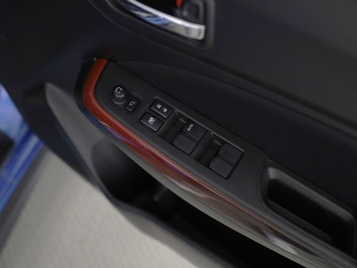 Suzuki Swift 2019 - фото автомобиля