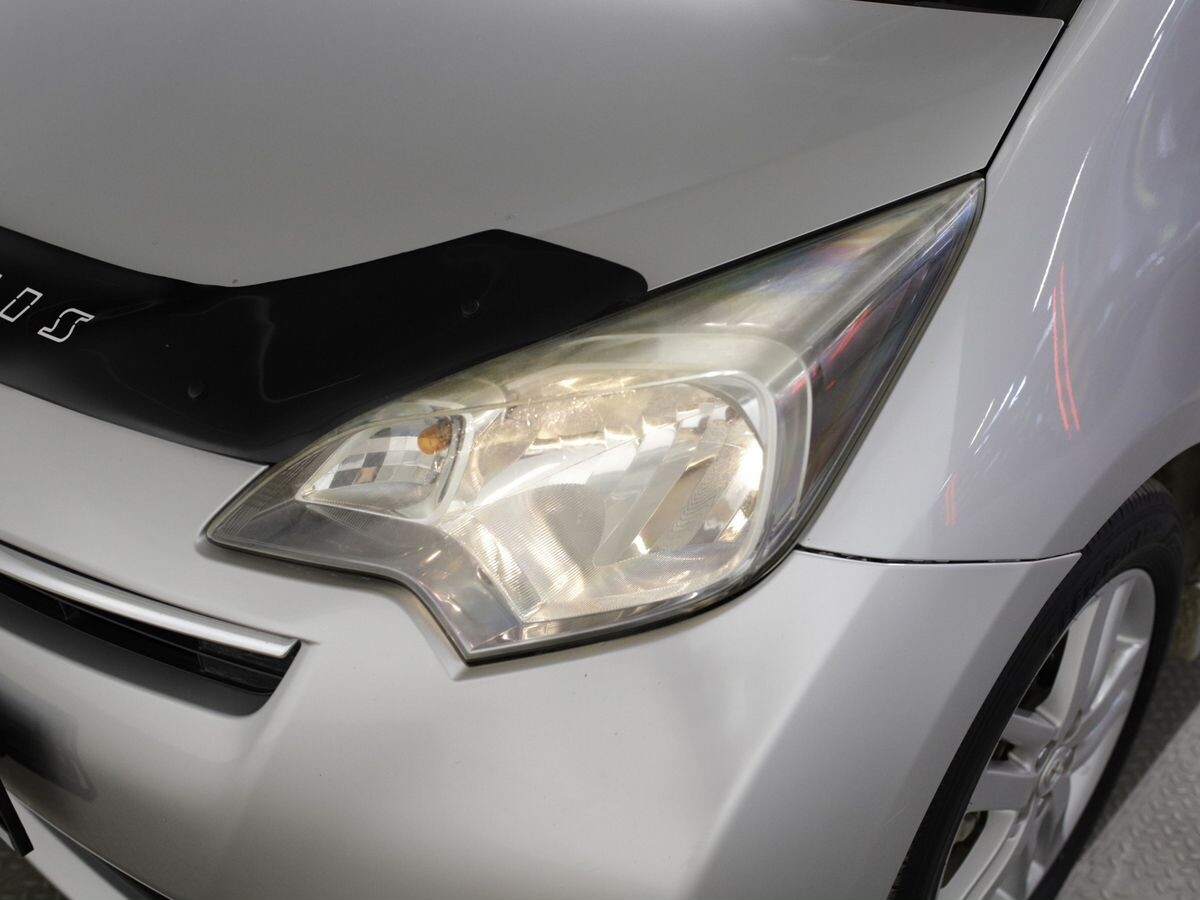 Toyota Ractis 2011 - фото автомобиля