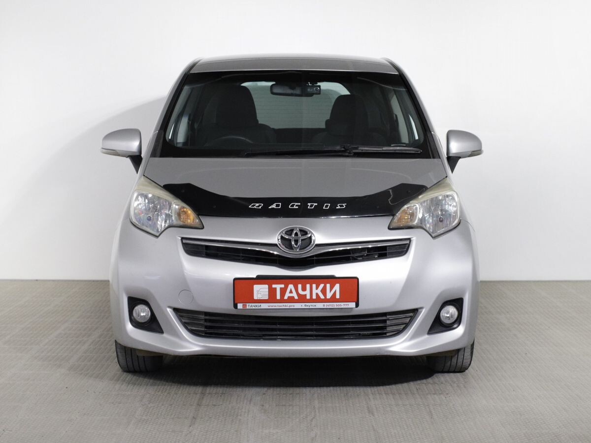 Toyota Ractis 2011 - фото автомобиля