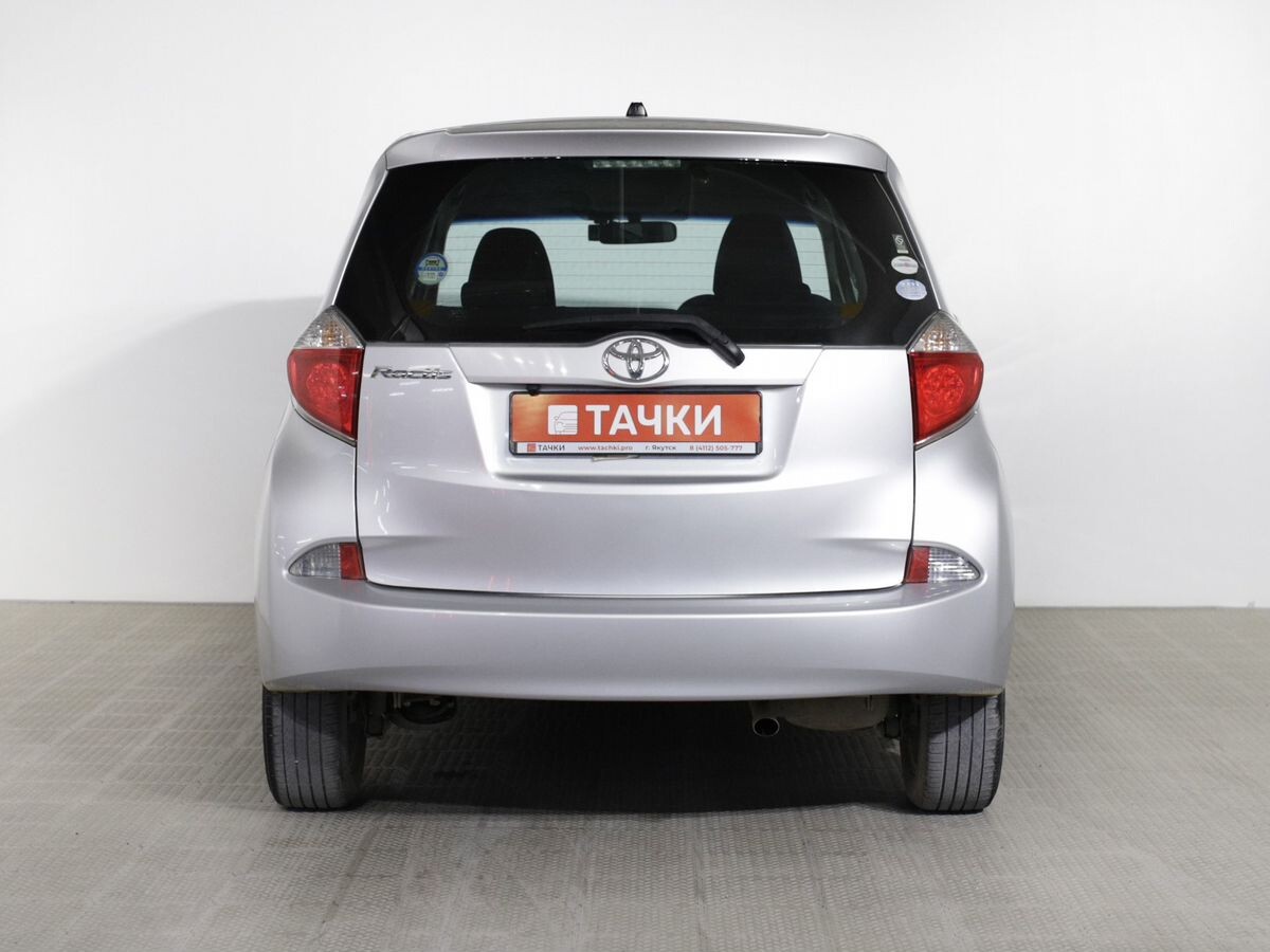 Toyota Ractis 2011 - фото автомобиля