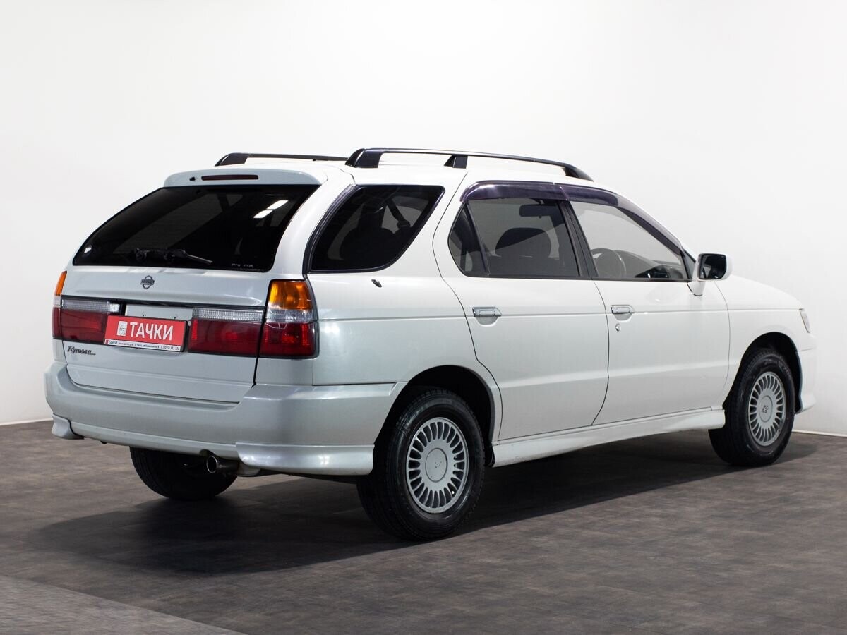 Nissan R'nessa 2000 - фото автомобиля